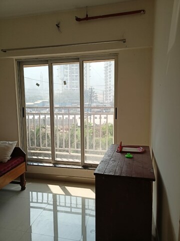 Room in 2 BHK Apartment at Dombivli East – for Rent