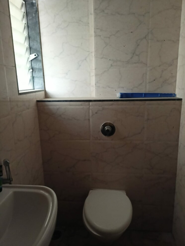 Bathroom, dombivli east 2 Bedroom 900 Sq.Ft. Apartment In Dombivli East Thane 9323445
