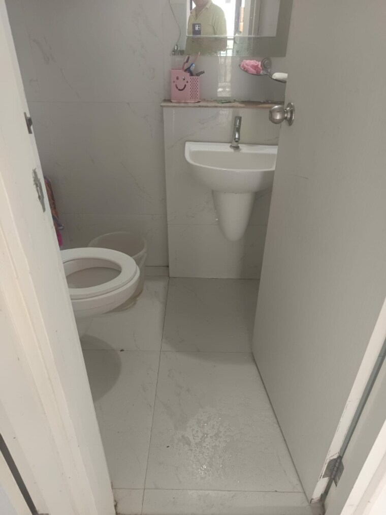 Bathroom, dombivli east 2 Bedroom 900 Sq.Ft. Apartment In Dombivli East Thane 9323445