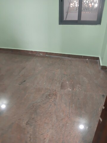 Room in 2 BHK Apartment at Puppalaguda – for Rent