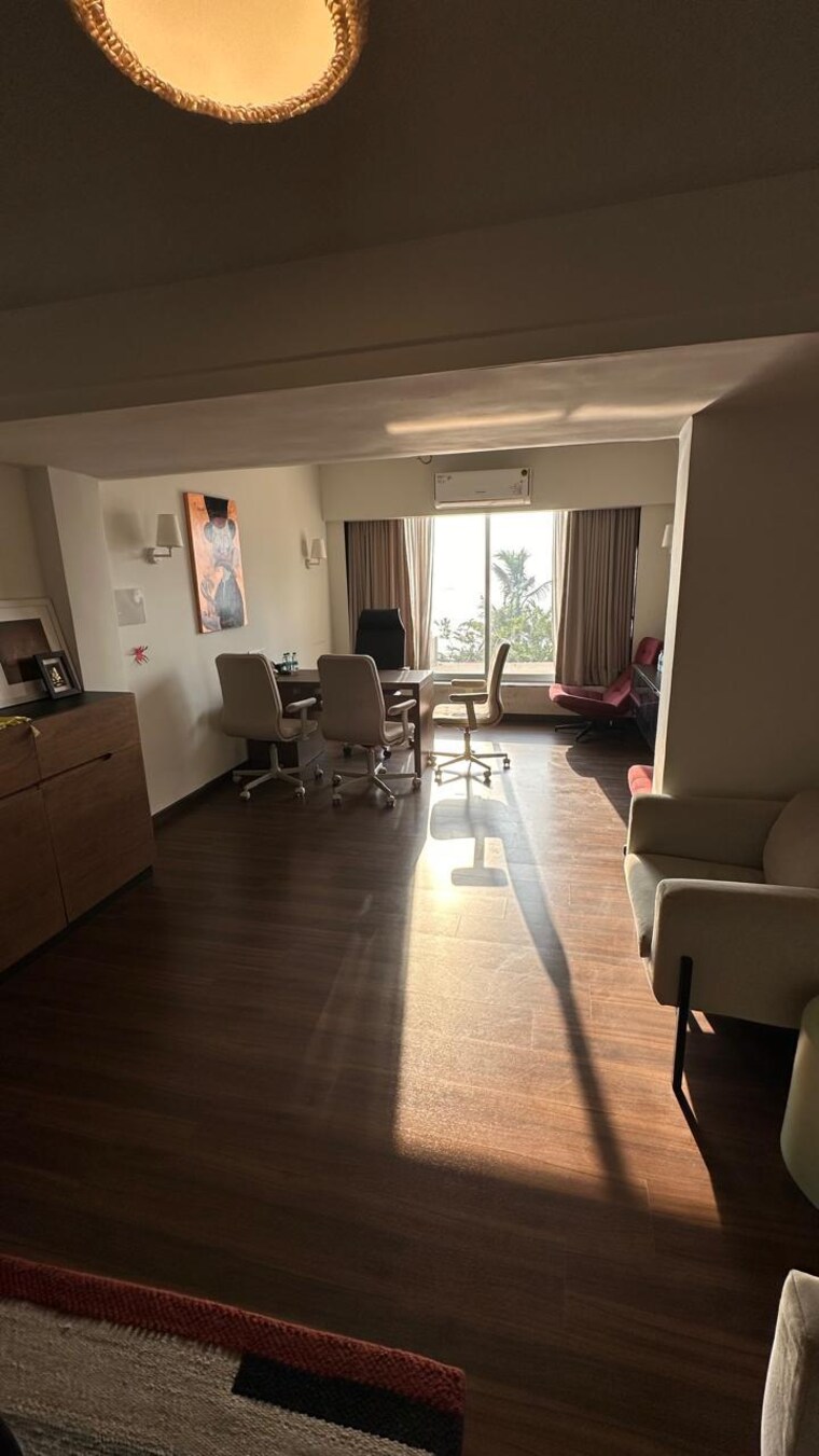 Gym, juhu 6+ Bedroom 5000 Sq.Ft. Villa In Juhu Mumbai 9323502