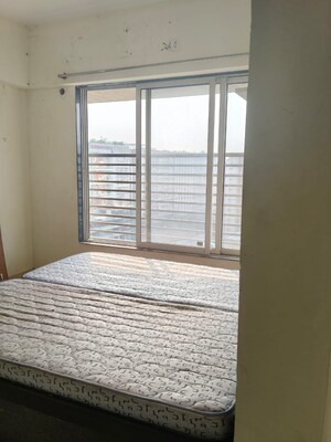 Room in 1 BHK Apartment at Santacruz East – for Rent