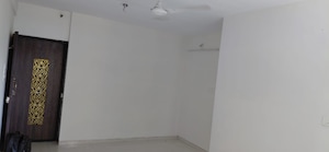 Room in 2 BHK Apartment at Star Sayba Residency, Kurla East – for Rent