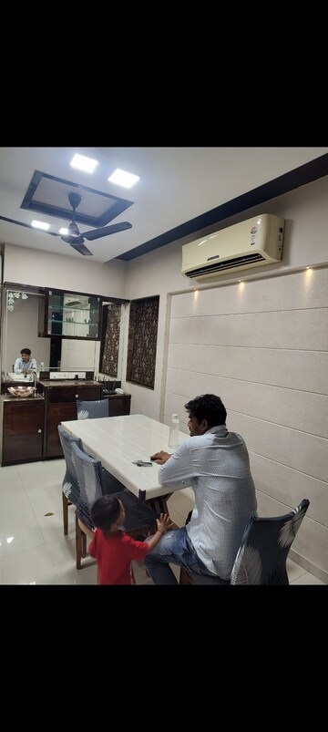 Master Bedroom in 3 BHK Apartment at Thane West – for Rent