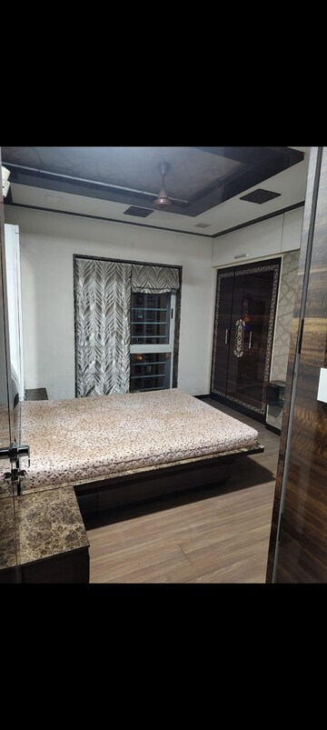 Bedroom in 3 BHK Apartment at Thane West – for Rent