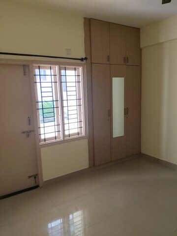 Room in 2 BHK Apartment at Sri Sai Residency Kadubeesanahalli, Kadubeesanahalli – for Rent