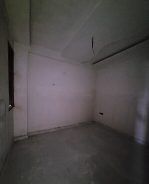 Bedroom in 3 BHK Builder Floor at Dilshad Colony – for Sale