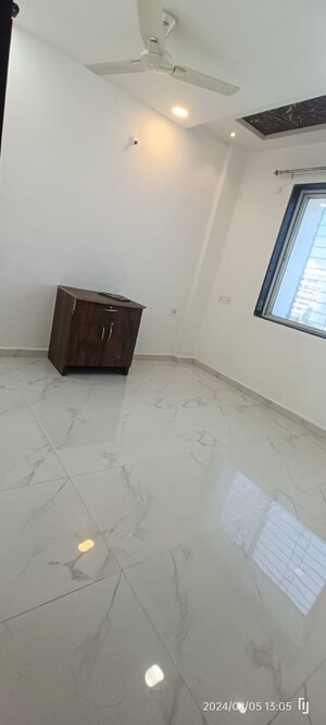 Furnished Amenities in 2 BHK Apartment at GK Dwarka Flora Residency, Pimple Saudagar – for Rent