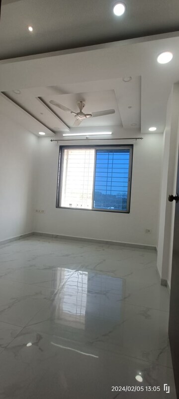 Room in 2 BHK Apartment at GK Dwarka Flora Residency, Pimple Saudagar – for Rent