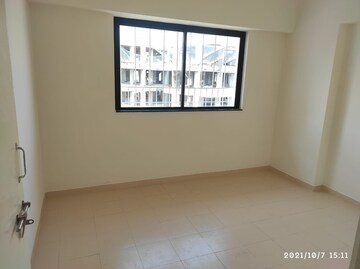 Bedroom in 1 BHK Apartment at Thite Nagar – for Rent
