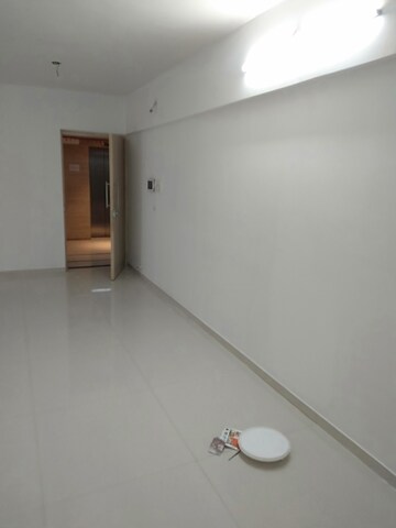 Room in 2 BHK Apartment at Kanakia Spaces Sevens, Andheri East – for Sale