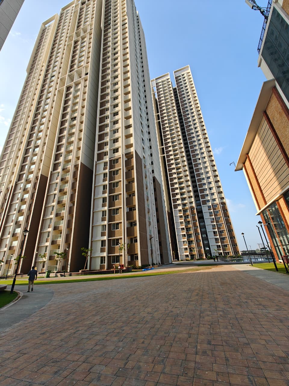 3 BHK + Pooja Room Apartment For Sale in Aurobindo The Regent