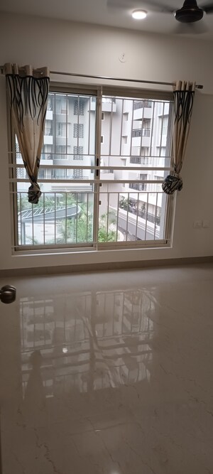 Room in 3 BHK Apartment at Supreme Estia Phase 1, Baner – for Rent