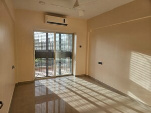 Room in 3 BHK Apartment at Goel Ganga Carnation, Koregaon Park – for Rent