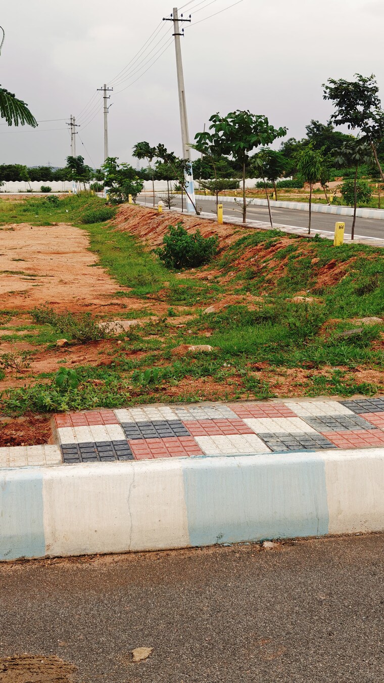 Garden, eeshanya-heights  150 Sq.Yd. Plot In Shadnagar Hyderabad 9323657