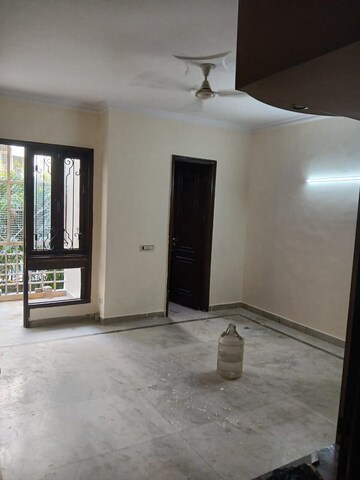 Room in 3 BHK Builder Floor at Kalkaji – for Rent