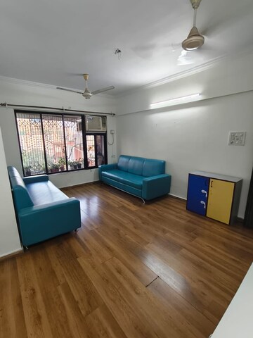 2 BHK Apartment For Rent in Dheeraj Ganga, Malad West