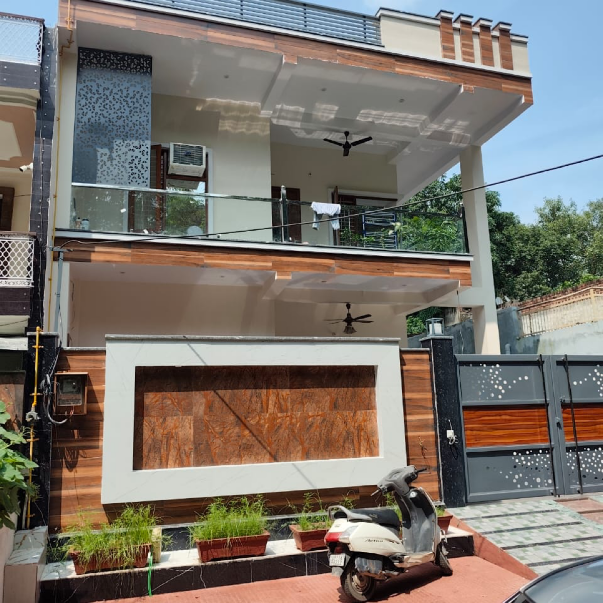 5 BHK + Pooja Room Villa For Sale in F Block Shastri Nagar