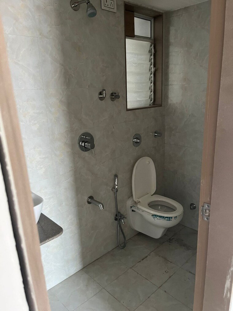 Bathroom, hdil-dheeraj-jamuna 1 Bedroom 595 Sq.Ft. Apartment In Malad West Mumbai 9323740