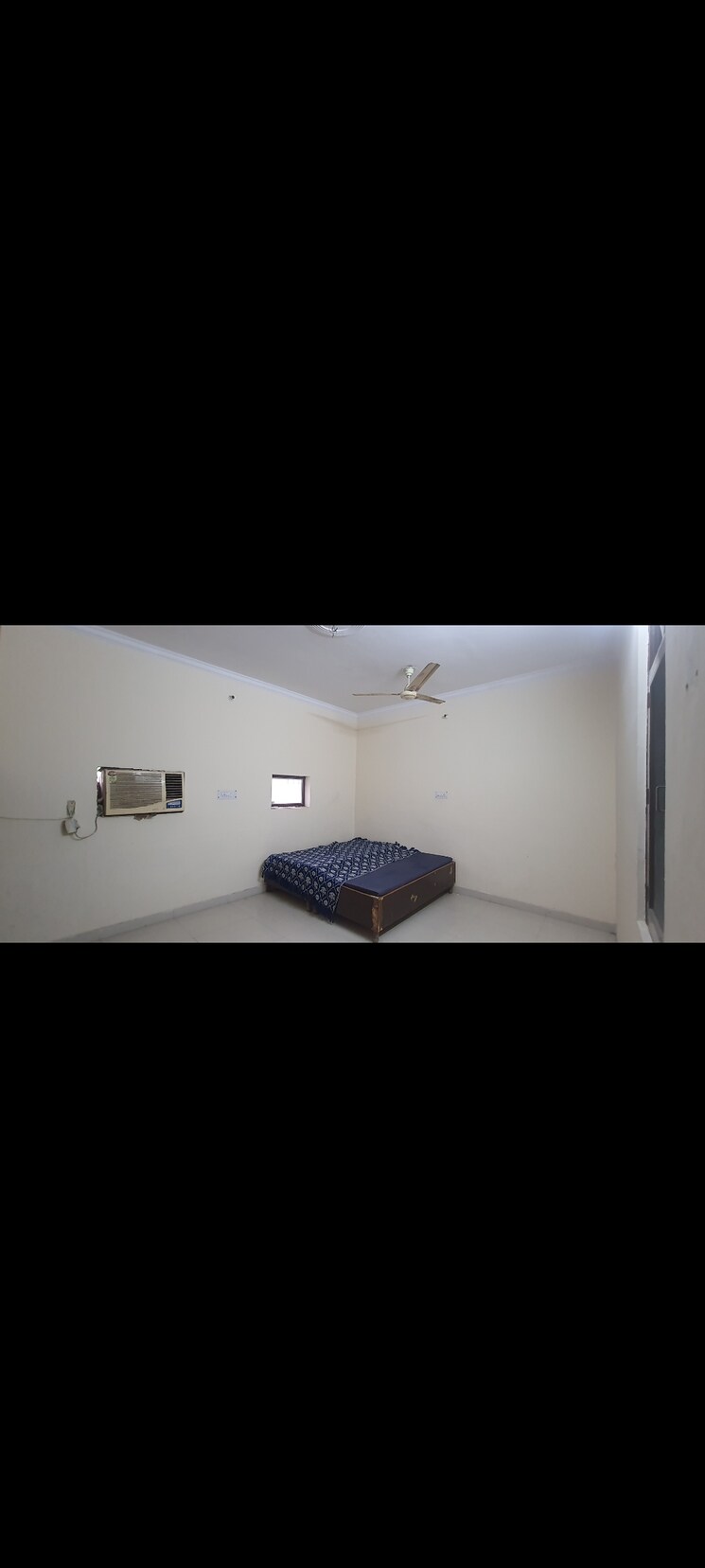 Bedroom, sector 7 1.5 Bedroom 133 Sq.Ft. Independent House In Sector 7 Faridabad 9323791