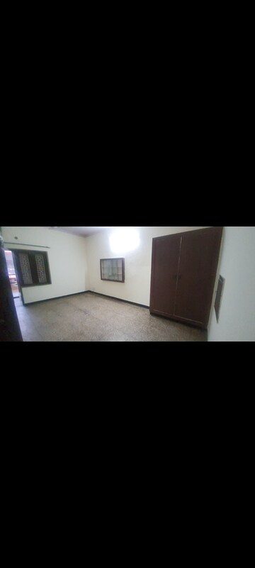 Room in 1.5 BHK Independent House at Sector 7 – for Rent