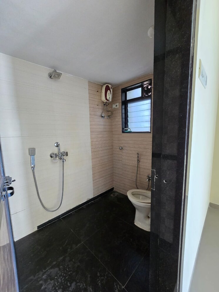 Bathroom, sunshine-willows 1 Bedroom 700 Sq.Ft. Apartment In Ghansoli Navi Mumbai 9323804