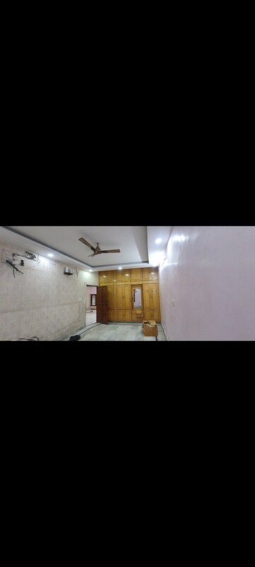 2.5 BHK Independent House For Rent in Sector 8