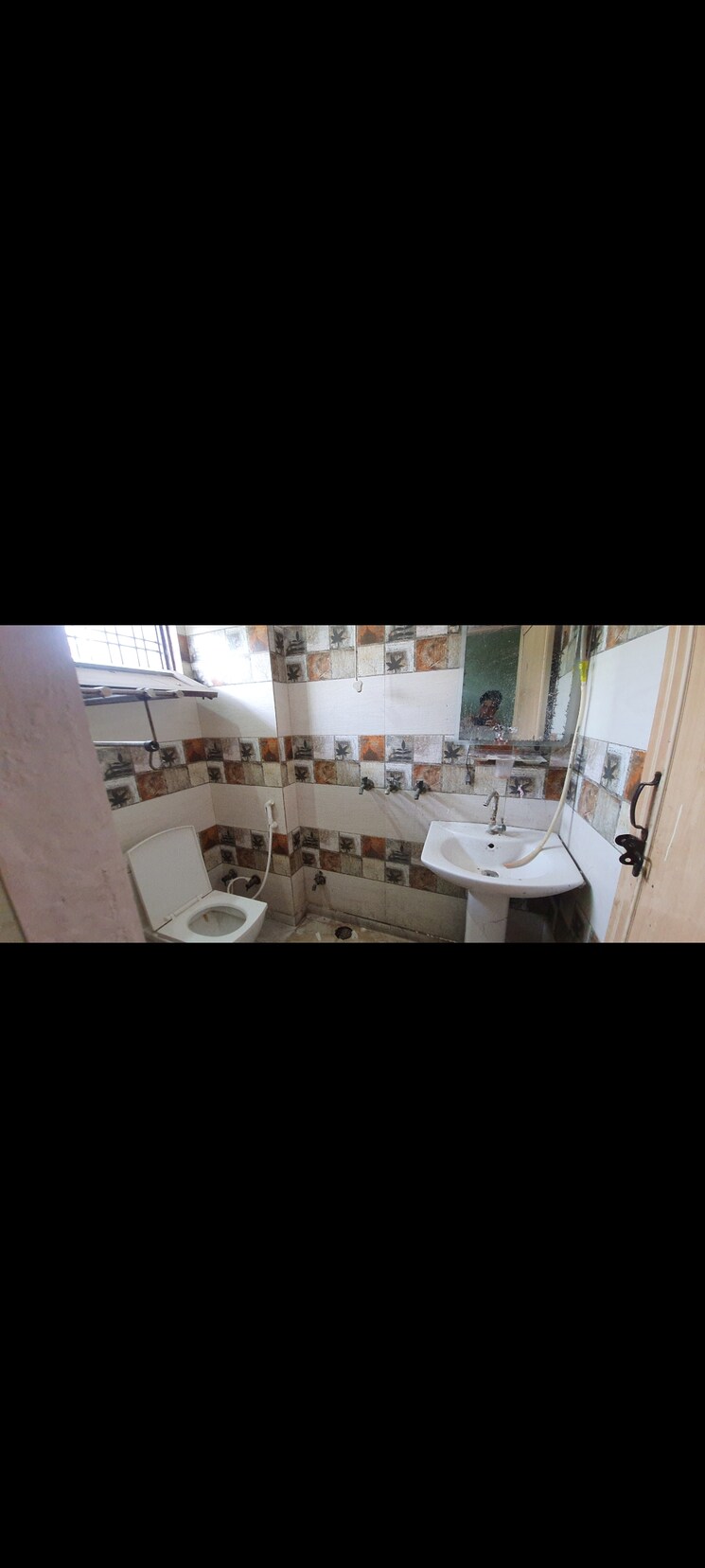 Team Area, sector 8 2.5 Bedroom 160 Sq.Ft. Independent House In Sector 8 Faridabad 9323802