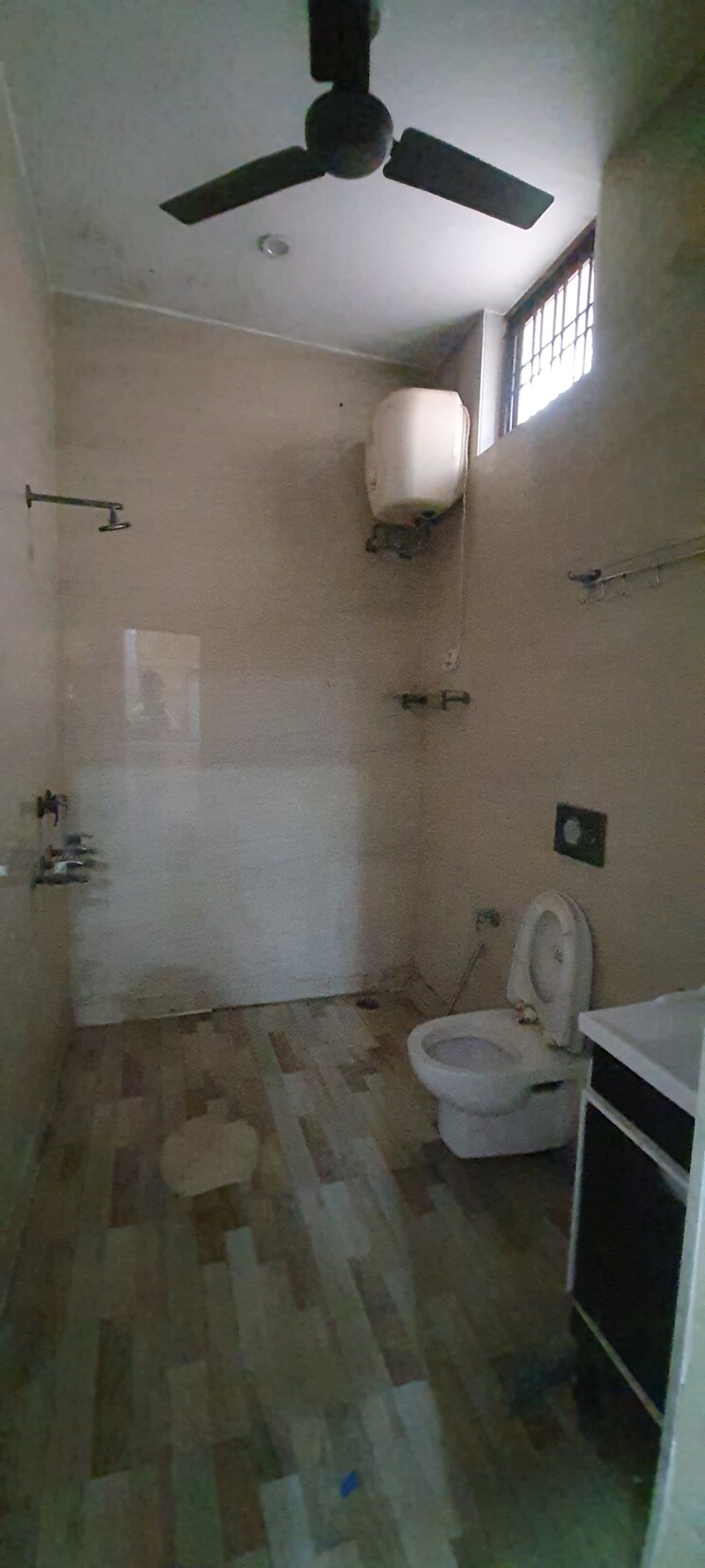 Bathroom, sector 8 2.5 Bedroom 160 Sq.Ft. Independent House In Sector 8 Faridabad 9323802