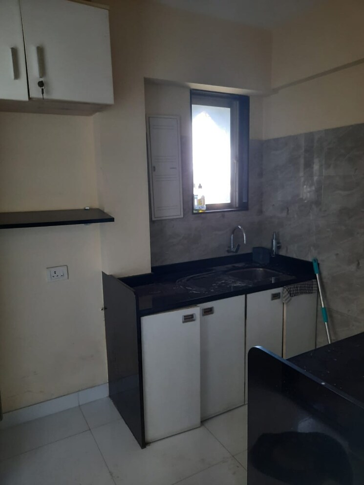 Kitchen, lodha-supremus-powai Commercial Office Space 1000 Sq.Ft. In Powai Mumbai 9323809