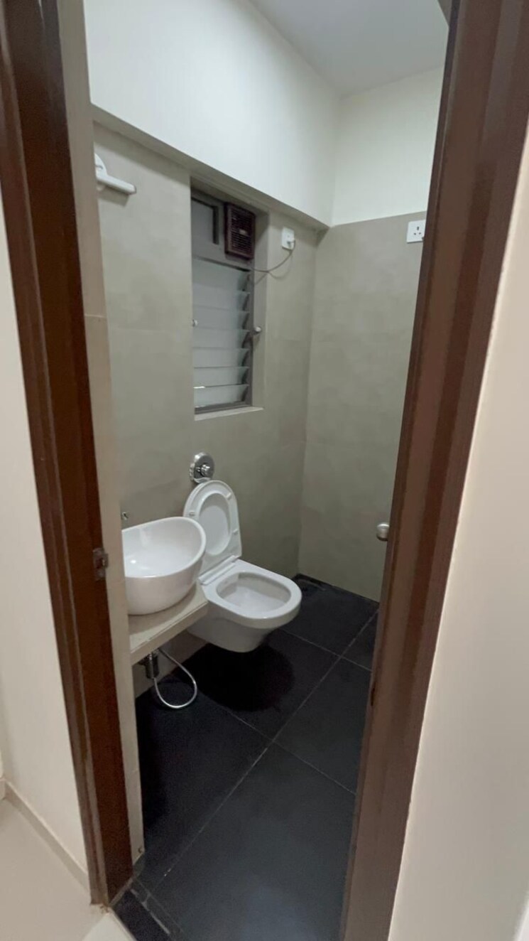 Bathroom, ecohomes-eco-park 1 Bedroom 400 Sq.Ft. Apartment In Marol Mumbai 9323840