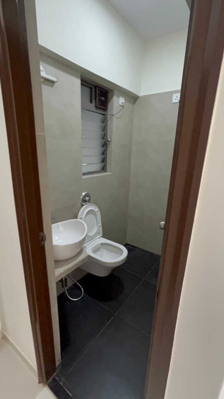 Bathroom, ecohomes-eco-park 1 Bedroom 400 Sq.Ft. Apartment In Marol Mumbai 9323840