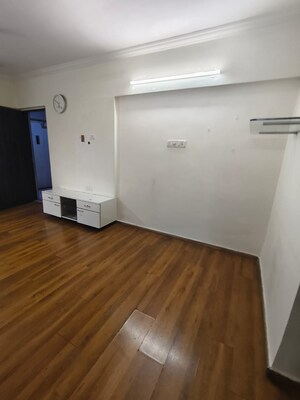 Room in 2 BHK Apartment at Dheeraj Ganga, Malad West – for Rent