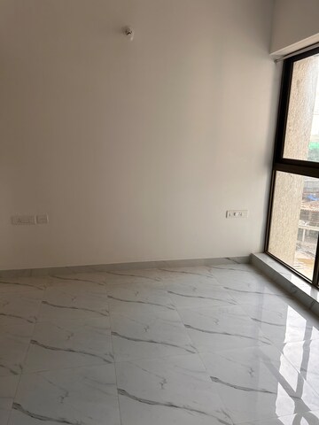 Room in 2 BHK Apartment at Raymond Ten X Habitat, Pokhran Road No Two – for Rent