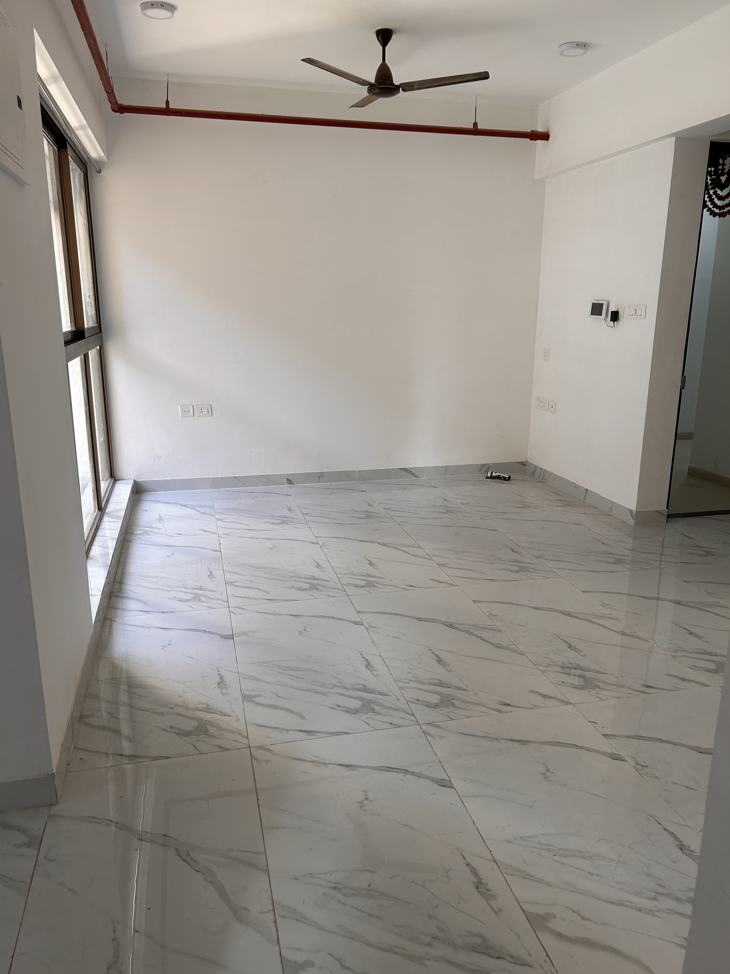 2 BHK Apartment For Rent in Raymond Ten X Habitat