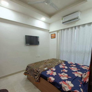 Bedroom in 2 BHK Apartment at Venus Towers Andheri West, Ambivali – for Rent