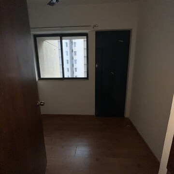 Room in 2.5 BHK Apartment at Lodha Palava Clara A To D and D1, Taloja Bypass Road – for Rent