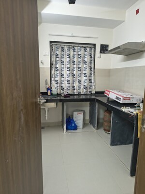 Staircase in 1.5 BHK Apartment at Ocean Gold, Prabhadevi – for Rent