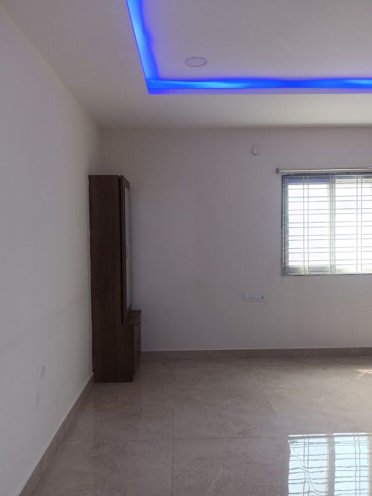 Room, manikonda 3 Bedroom 1800 Sq.Ft. Apartment In Manikonda Hyderabad 9323893