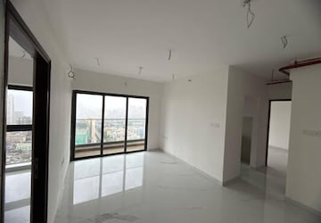 Room in 2 BHK Apartment at Level The Residences, Andheri West – for Rent