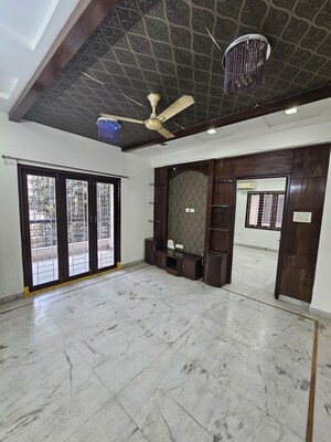 Room in 3 BHK Apartment at Vasantha City, Hi Tech City – for Sale