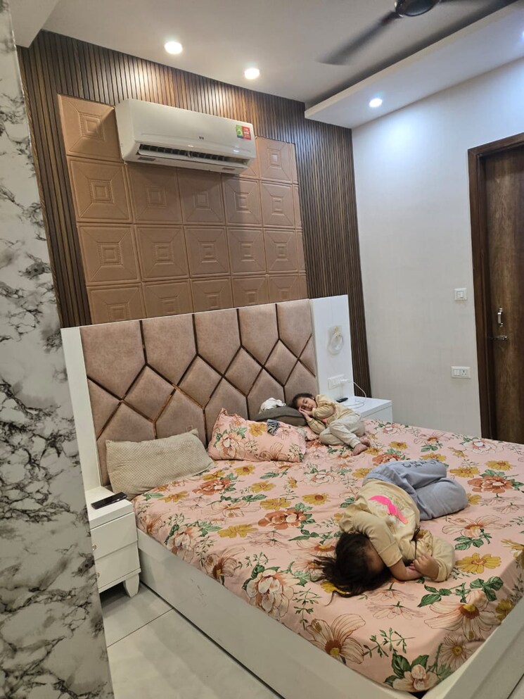 Bedroom, sunny enclave 4 Bedroom 150 Sq.Yd. Independent House In Sunny Enclave Mohali 9323921