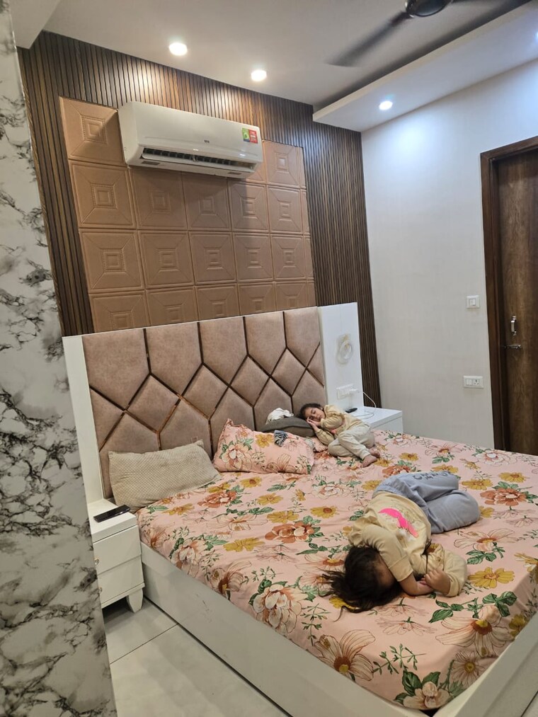 Bedroom, sunny enclave 4 Bedroom 150 Sq.Yd. Independent House In Sunny Enclave Mohali 9323921