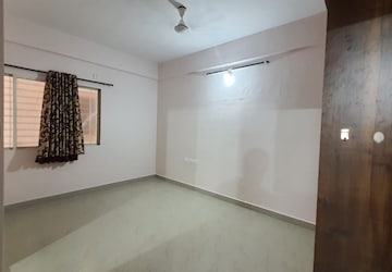 Room in 2 BHK Apartment at Whitefield – for Rent