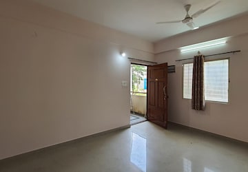 Room in 2 BHK Apartment at Whitefield – for Rent