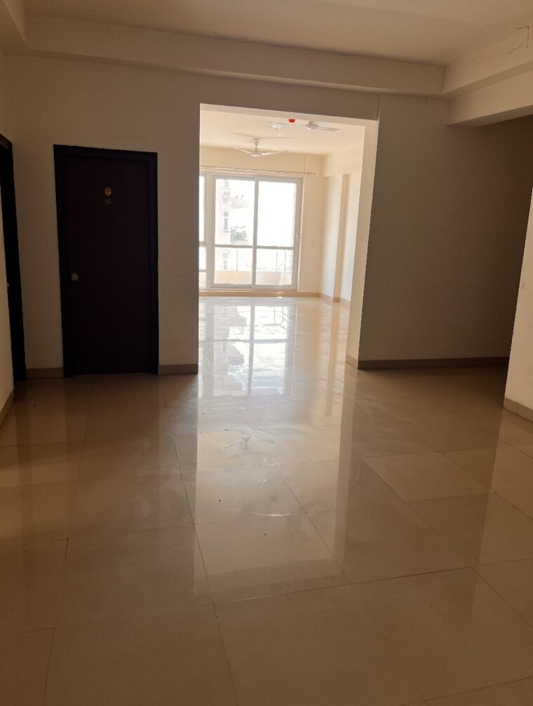 Room, indiabulls-centrum-park 4 Bedroom 2875 Sq.Ft. Apartment In Sector 103 Gurgaon 9323985