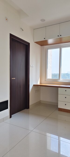 Room in 3 BHK Apartment at Aparna Sarovar Zicon, Nallagandla – for Rent