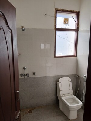 Bathroom in 3 BHK Builder Floor at Sector 44 – for Rent