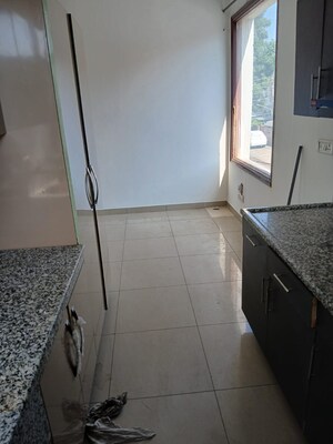 Bathroom in 3 BHK Builder Floor at Sector 44 – for Rent