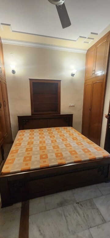 Bedroom in 3 BHK Builder Floor at Sector 22 – for Rent